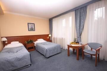 Фото номера Двухместный номер Делюкс с 1 кроватью Отель SPA Hotel Jawor г. Явоже 2